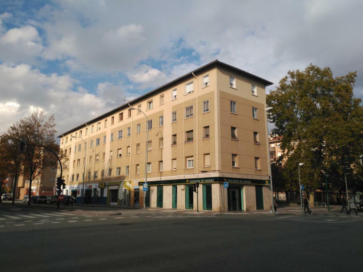 Apartamento Turistico Marcelo Celayeta At Cerca Del Centro Παμπλόνα Εξωτερικό φωτογραφία